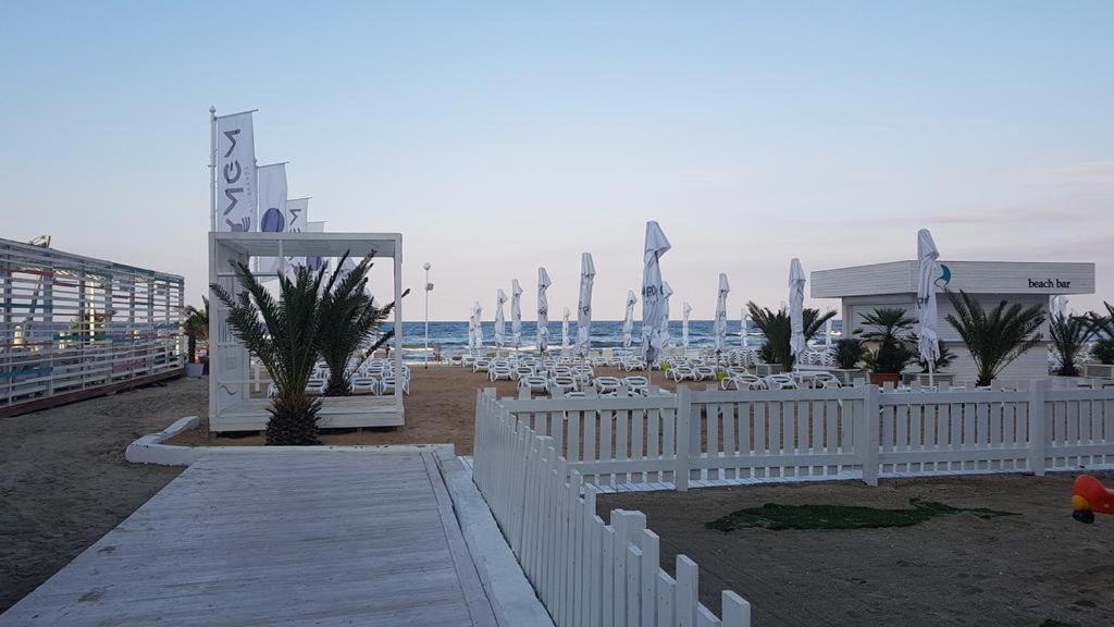 Ayka Apartment Mamaia Exteriör bild